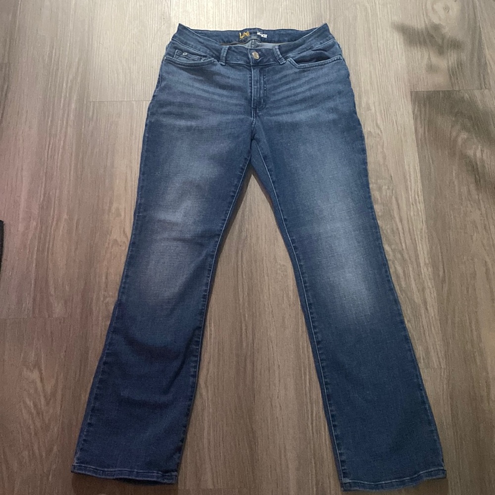 Jeans size28 but tag was cut off..